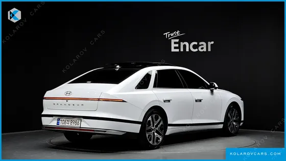 HYUNDAI GRANDEUR PREMIUM