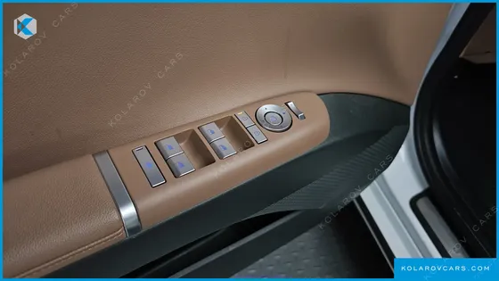 HYUNDAI GRANDEUR PREMIUM
