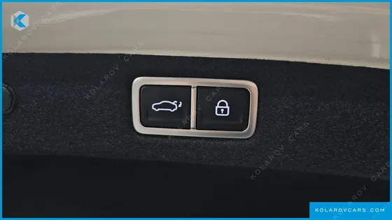 HYUNDAI GRANDEUR PREMIUM