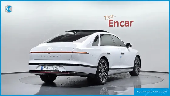 HYUNDAI GRANDEUR CALLIGRAPHY