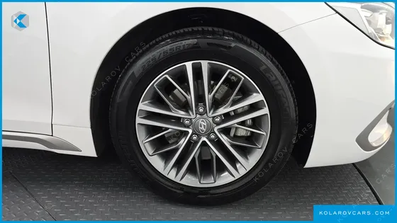HYUNDAI GRANDEUR 3.0 LPI DSABLED PERSON