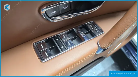 BENTLEY FLYING SPUR 4.0