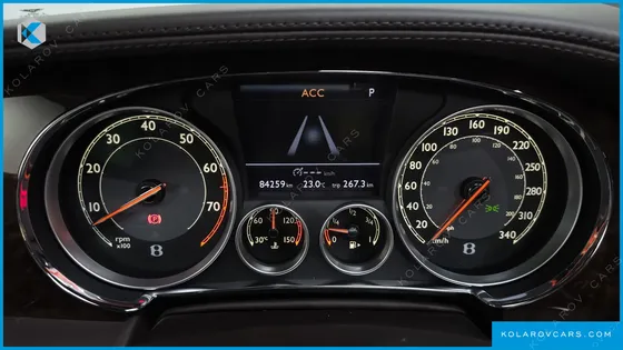 BENTLEY FLYING SPUR 4.0