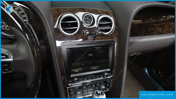 BENTLEY FLYING SPUR 4.0