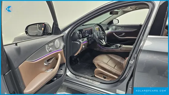 MERCEDES E-CLASS E300 AMG LINE