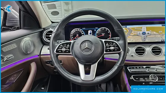 MERCEDES E-CLASS E300 AMG LINE