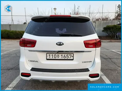 KIA CARNIVAL 7-SEATER LIMOUSINE