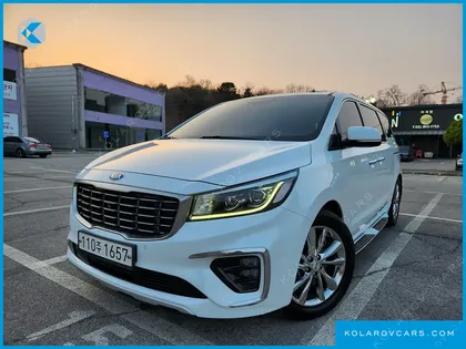 KIA CARNIVAL 7-SEATER LIMOUSINE