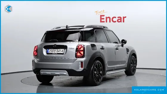MINI COUNTRYMAN CLASSIC PLUS LAUNCH PACK