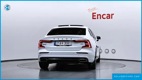 VOLVO S60 B5 INSCRIPTION