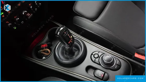 MINI COUNTRYMAN CLASSIC PLUS LAUNCH PACK