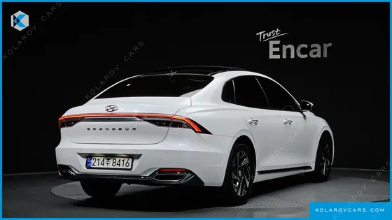 HYUNDAI GRANDEUR LE BLANC