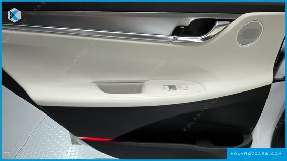 HYUNDAI GRANDEUR LE BLANC