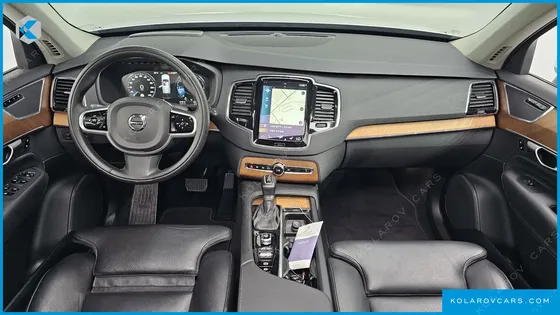 VOLVO XC90 D5 MOMENTUM