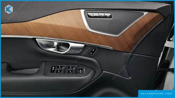 VOLVO XC90 D5 MOMENTUM