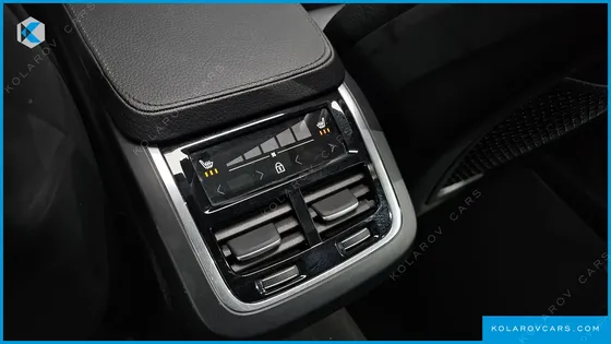 VOLVO XC90 D5 MOMENTUM