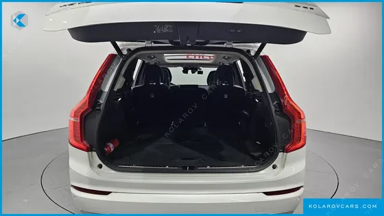 VOLVO XC90 D5 MOMENTUM