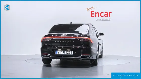 HYUNDAI GRANDEUR PREMIUM