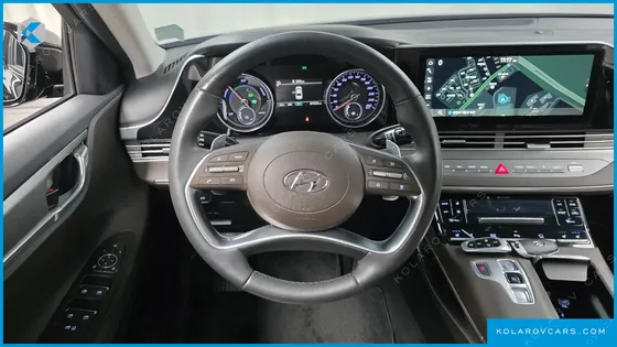 HYUNDAI GRANDEUR PREMIUM