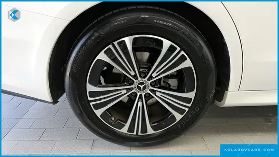 MERCEDES E-CLASS E200 AVANTGARDE