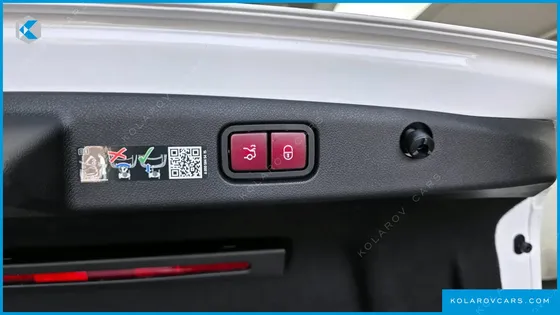 MERCEDES E-CLASS E200 AVANTGARDE