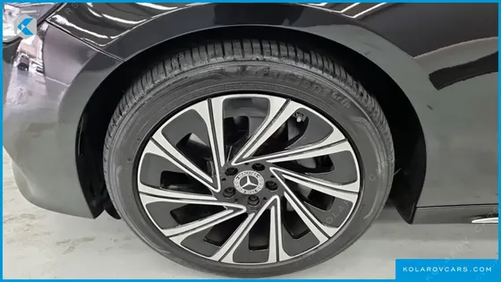 MERCEDES E-CLASS E300 4MATIC EXCLUSIVE