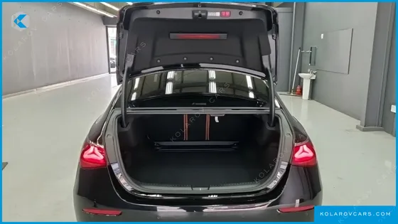 MERCEDES E-CLASS E300 4MATIC EXCLUSIVE