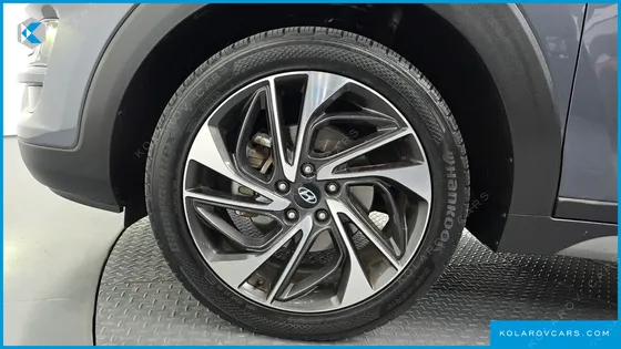 HYUNDAI TUCSON DIESEL 2.0 2WD