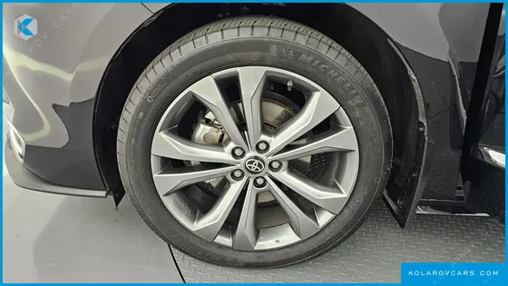 TOYOTA SIENNA 2.5 HYBRID 2WD