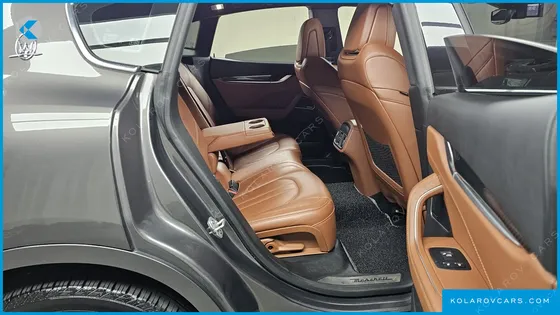 MASERATI LEVANTE 3.0 AWD GRANSPORT