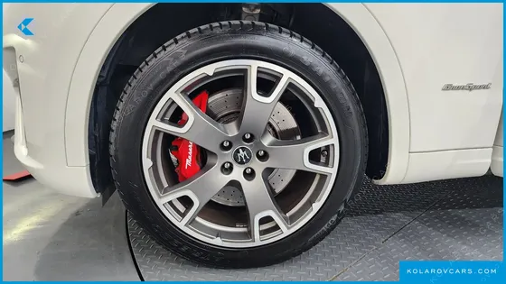 MASERATI LEVANTE 3.0 AWD GRANSPORT