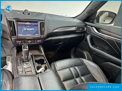 MASERATI LEVANTE 3.0 AWD GRANSPORT