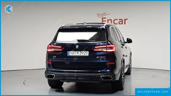 BMW X5 M50I