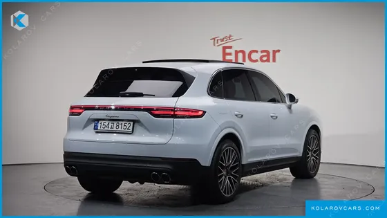 PORSCHE CAYENNE 3.0 PLATINUM EDITION