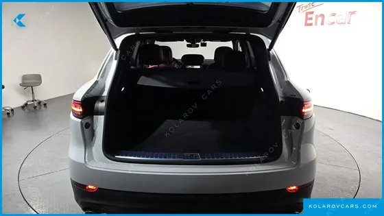 PORSCHE CAYENNE 3.0 PLATINUM EDITION