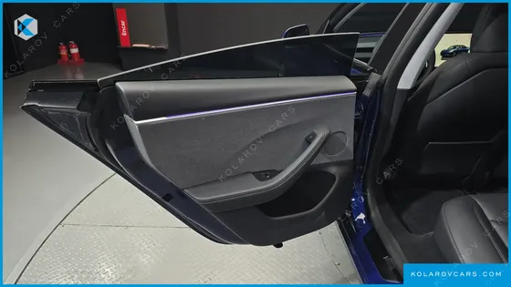 TESLA MODEL 3 RWD