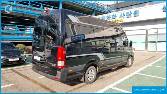 HYUNDAI SOLATI 11-SEATER