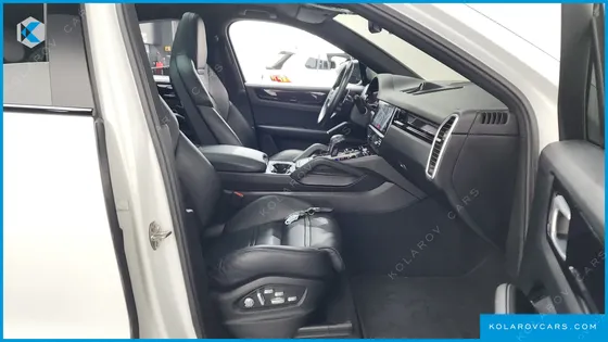 PORSCHE CAYENNE 3.0 COUPE