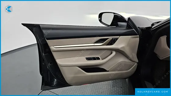 PORSCHE TAYCAN 4S