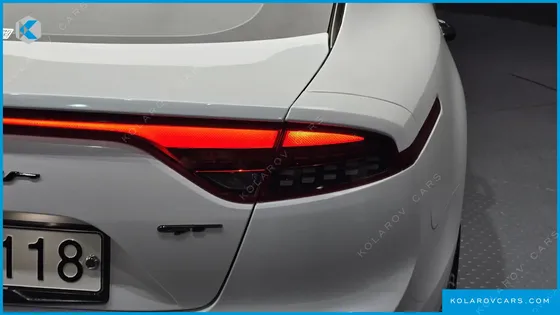 KIA STINGER 3.3 TURBO 2WD