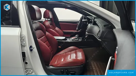 KIA STINGER 3.3 TURBO 2WD