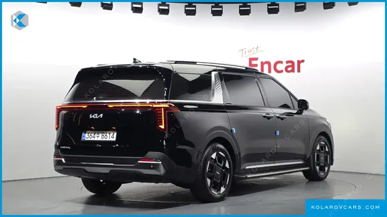 KIA CARNIVAL GASOLINE 7-SEATER SIGNATURE
