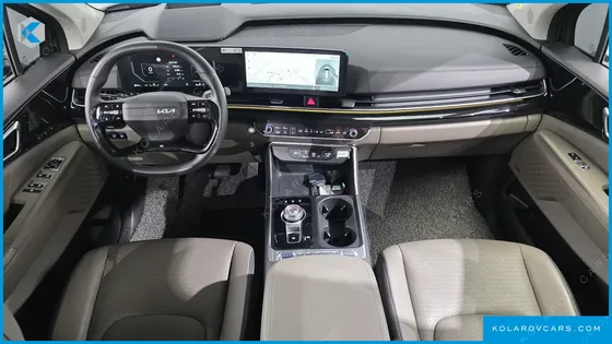 KIA CARNIVAL GASOLINE 7-SEATER SIGNATURE