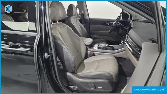 KIA CARNIVAL GASOLINE 7-SEATER SIGNATURE