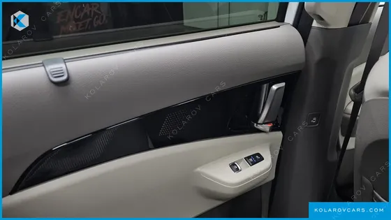 KIA CARNIVAL HEV 9SEATER SIGNATURE
