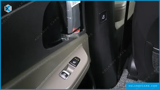 KIA CARNIVAL HEV 9SEATER NOBLESS