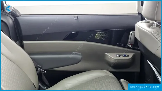 KIA CARNIVAL 7-SEATER GRAVITY