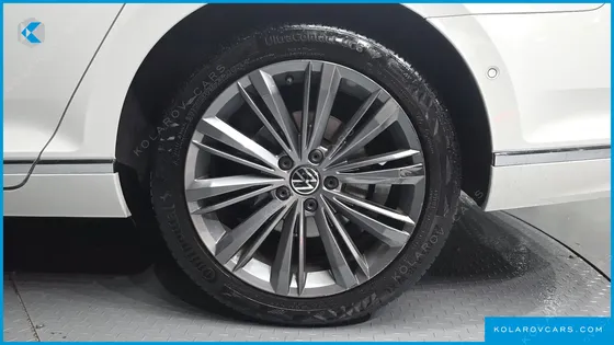 VOLKSWAGEN PASSAT 2.0 TDI 4MOTION PRESTIGE