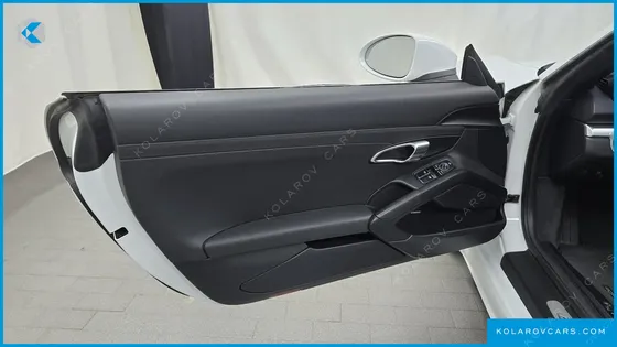PORSCHE 718 2.0