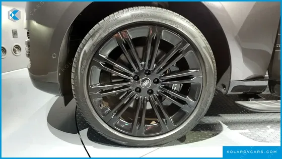 LAND ROVER RANGE ROVER P530 AUTOBIOGRAPHY LONG WHEEL BASE